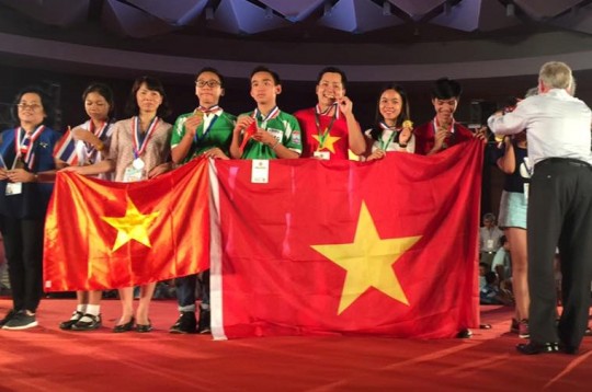 Trường THPT Thực Nghiệm giành huy chương vàng
trong cuộc thi Quốc tế 